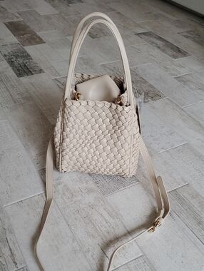 New Anthropologie Cream Women's Shoulder Hand Bag